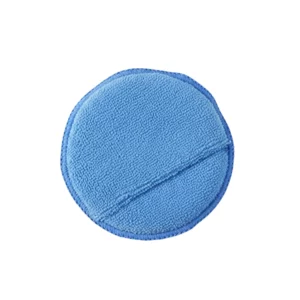Applicateur rond en microfibre bleue pour cires et scellants.