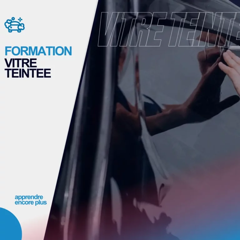 Gros plan sur la découpe de précision d'un film solaire sur une vitre latérale pendant une formation Vitre teintée Morges Suisse