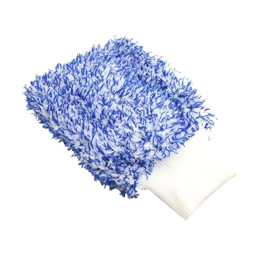 Gant de lavage automobile en microfibres chenille bleu et blanc ultra-doux.